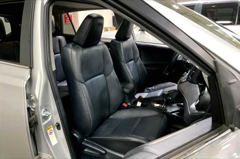 Used 2015 Toyota RAV4 Limited image 8