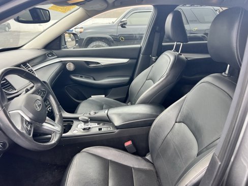 Used 2019 INFINITI QX50 Essential w/ Premium Heat Package image 6