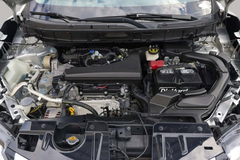 Used 2017 Nissan Rogue SV w/ SV Premium Package image 31