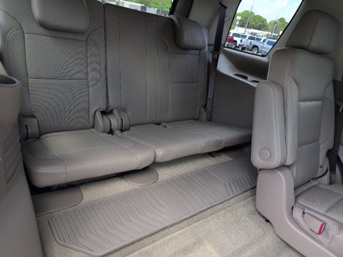 Used 2018 GMC Yukon SLT w/ Open Road Package image 16