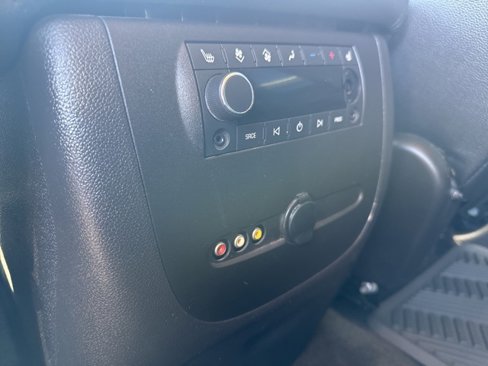 Used 2010 Chevrolet Tahoe LS image 22