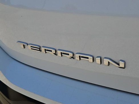 Certified 2024 GMC Terrain SLE image 28