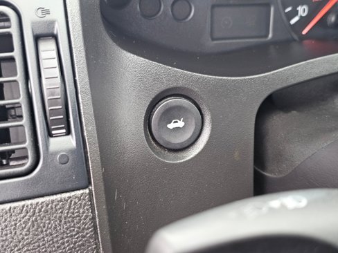 Used 2005 Ford Focus ZX5 Hatchback image 28