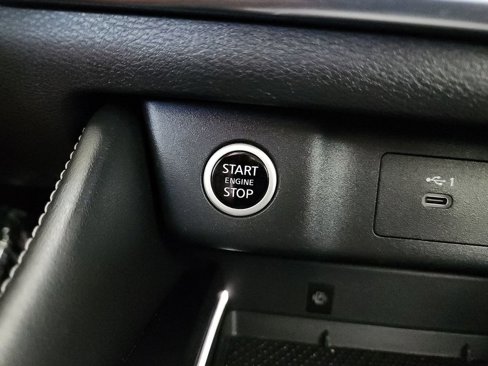 Used 2022 Nissan Rogue Platinum w/ Head-Up Display Package image 17