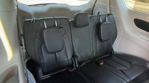 Used 2017 Chrysler Pacifica Touring-L image 21