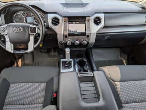 Used 2017 Toyota Tundra SR5 w/ SR5 Upgrade Package image 32