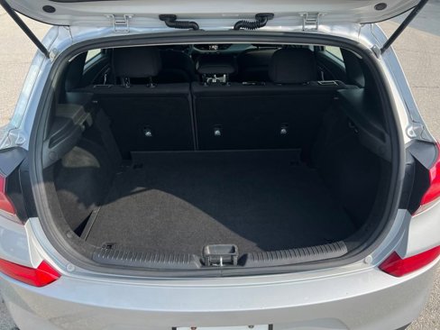 Used 2019 Hyundai Elantra GT image 35