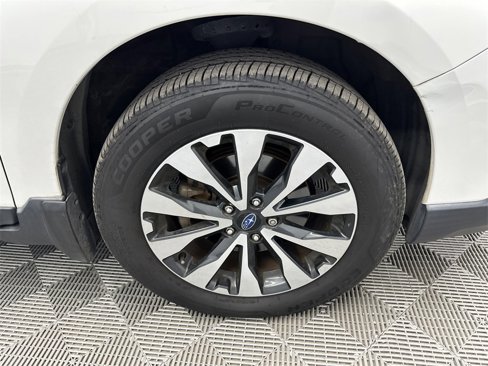 Used 2015 Subaru Outback 2.5i Limited image 14