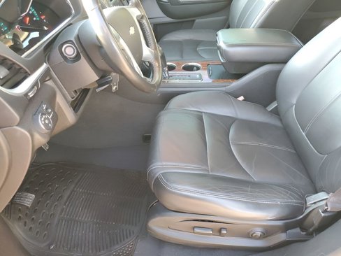Used 2013 Chevrolet Traverse LT image 29