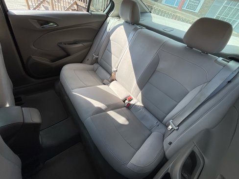 Used 2018 Chevrolet Cruze LS image 27