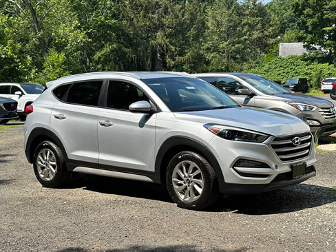 Used 2017 Hyundai Tucson SE image 1