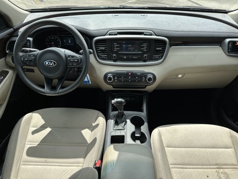 Used 2016 Kia Sorento LX image 21