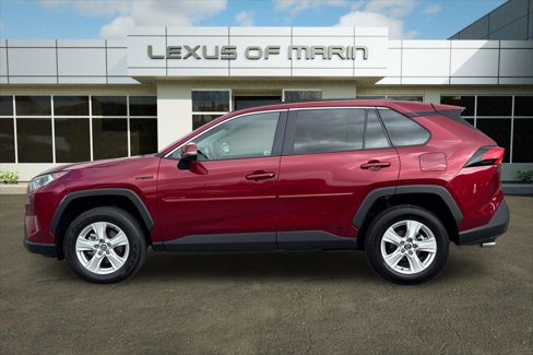 Used 2021 Toyota RAV4 XLE image 2