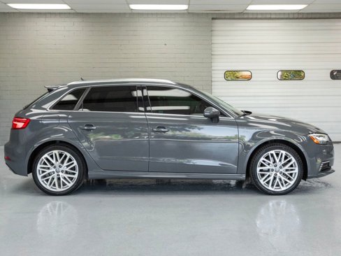 Used 2018 Audi A3 e-tron Premium Plus w/ Technology Package image 3
