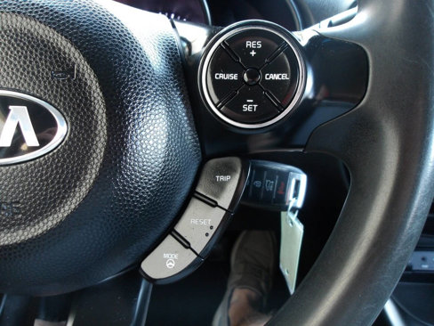 Used 2016 Kia Soul image 18