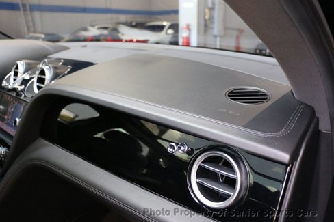 Used 2019 Bentley Bentayga image 28