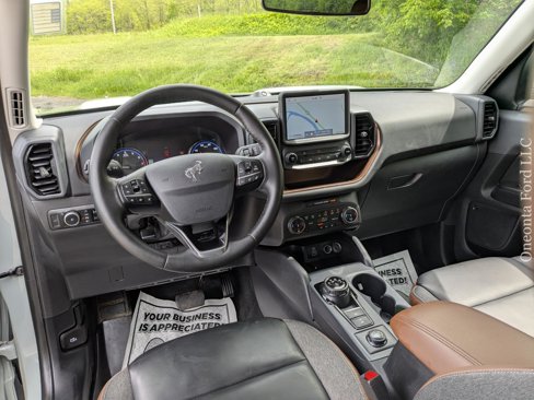 Used 2024 Ford Bronco Sport Outer Banks w/ Tech Package image 17
