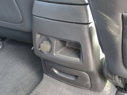 Used 2011 Hyundai Santa Fe SE image 23
