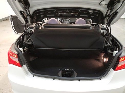 Used 2013 Chrysler 200 Touring image 8