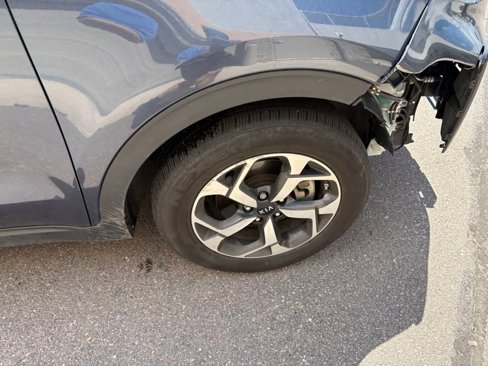 Used 2022 Kia Sportage LX image 10