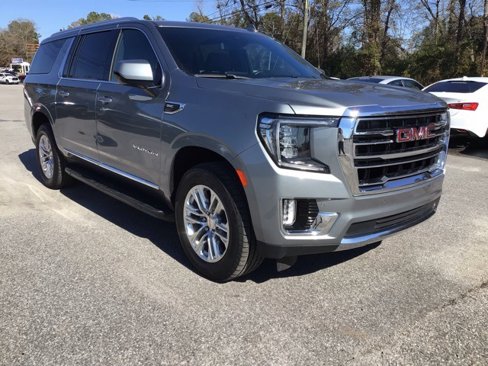 Used 2023 GMC Yukon XL SLT image 9