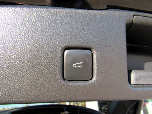 Used 2022 Ford Escape SE w/ SE Sport Appearance Package image 31