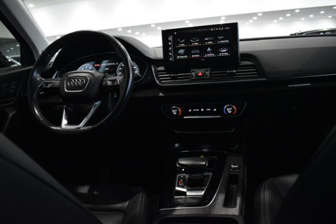 Used 2021 Audi Q5 Premium Plus w/ Premium Plus Package image 18