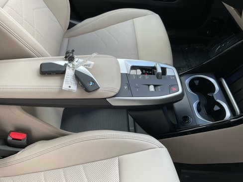 New 2025 BMW X1 xDrive28i w/ Technology Package image 34
