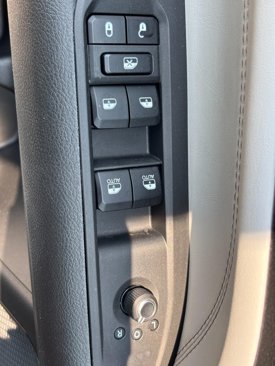 Used 2023 Jeep Compass Limited w/ Elite Group image 21