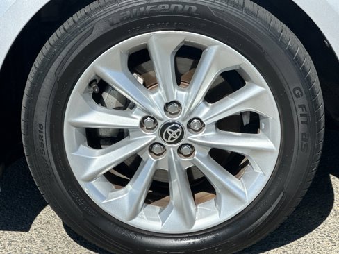 Used 2020 Toyota Corolla LE image 30