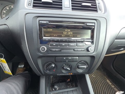 Used 2012 Volkswagen Jetta Sedan image 16