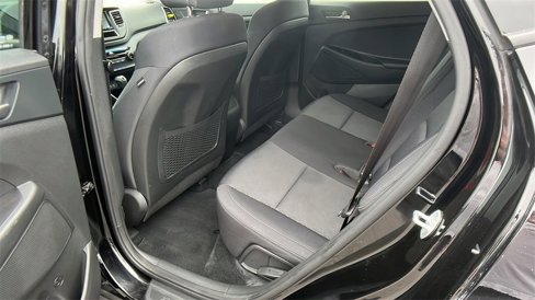 Used 2018 Hyundai Tucson SE w/ Cargo Package image 20