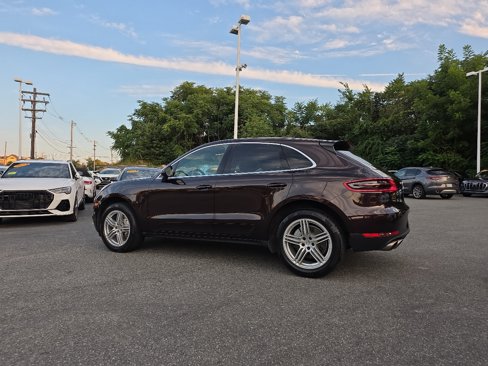 Used 2017 Porsche Macan S image 8