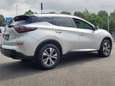 Used 2023 Nissan Murano SV image 3