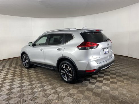 Used 2019 Nissan Rogue SV w/ Premium Package image 8