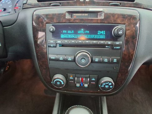 Used 2014 Chevrolet Impala LT image 18