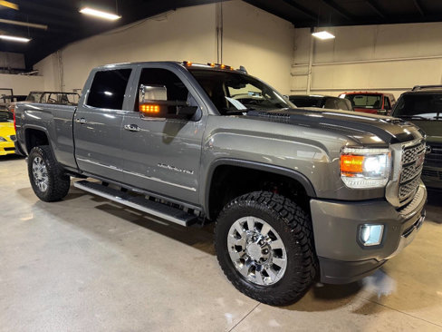 Used 2018 GMC Sierra 2500 Denali w/ Duramax Plus Package image 1