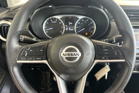 Certified 2022 Nissan Versa S image 21