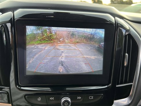Used 2019 Chevrolet Traverse LT image 28
