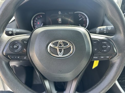 Used 2023 Toyota RAV4 LE image 21