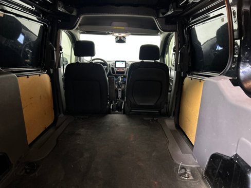 Used 2020 Ford Transit Connect XL image 25