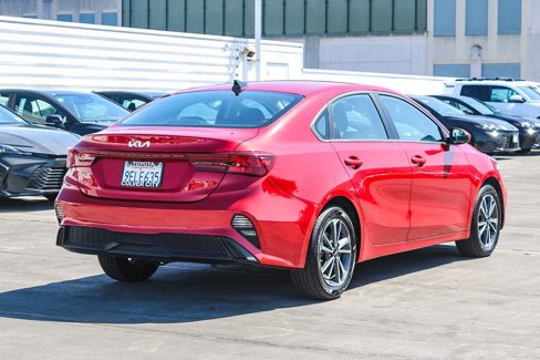 Used 2023 Kia Forte LXS image 9