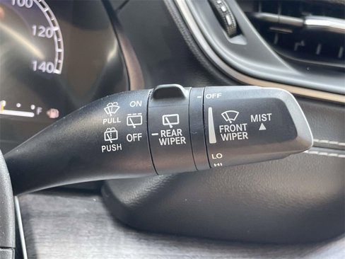 Used 2022 Jeep Grand Cherokee Limited image 23