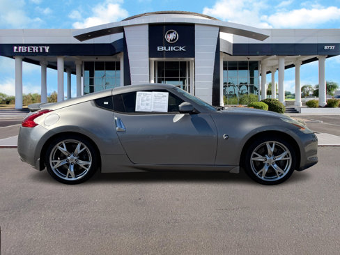 Used 2010 Nissan 370Z Touring w/ Sport Pkg image 2