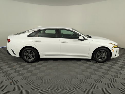 Used 2021 Kia K5 LX image 4