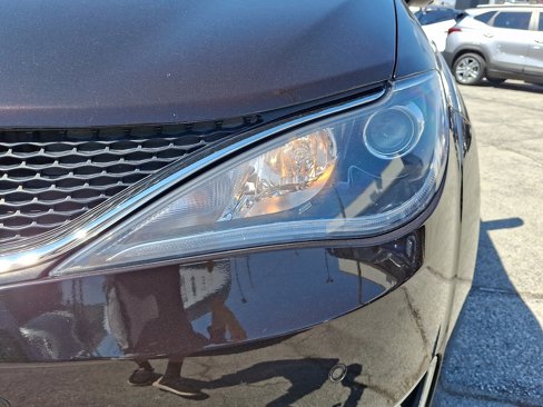 Used 2019 Chrysler Pacifica Touring-L Plus w/ Advanced Safetytec Group image 10