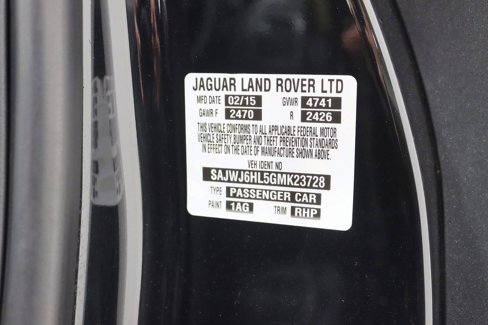 Used 2016 Jaguar F-TYPE R w/ Suedecloth Interior Pack image 34