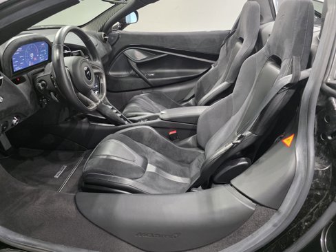 Used 2021 McLaren 720S Performance image 6