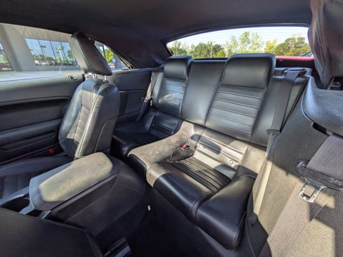 Used 2006 Ford Mustang GT Premium image 13