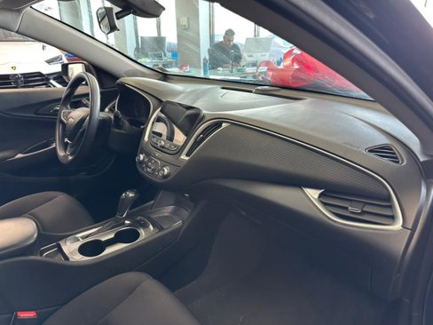 Used 2019 Chevrolet Malibu LS w/ LPO, Convenience Package 1 image 31